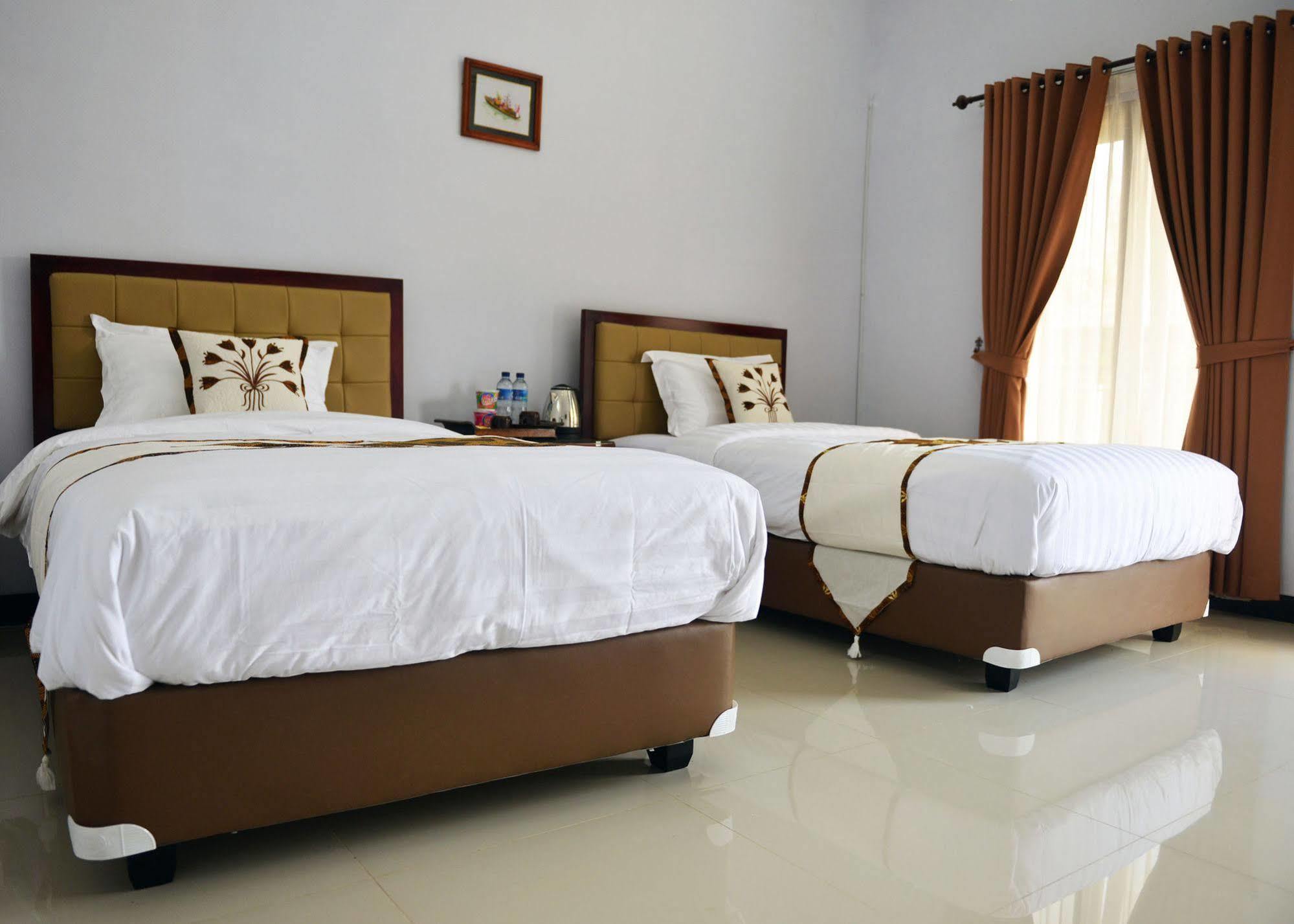 Hotel Malang Hill Syariah Redpartner Exterior foto