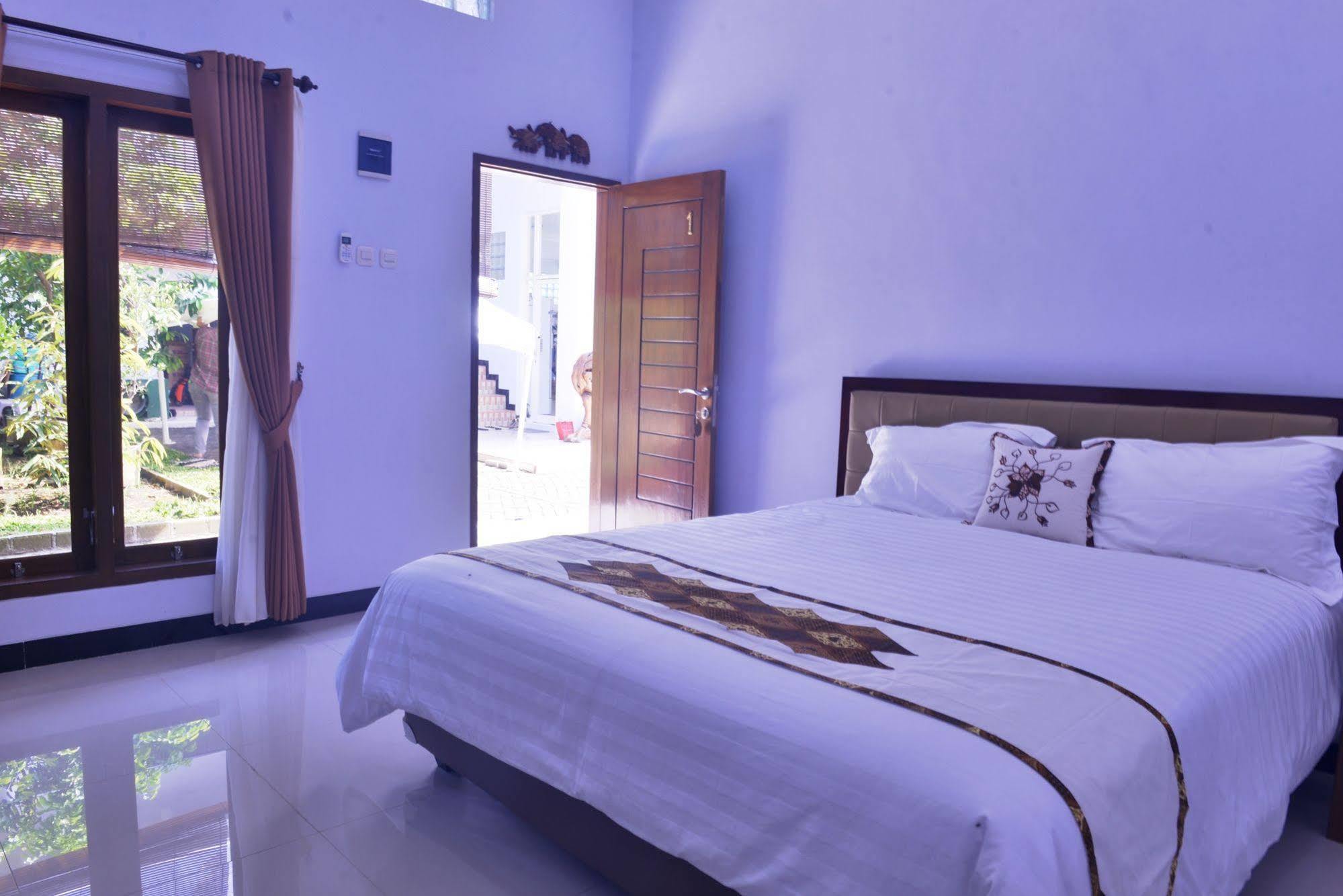 Hotel Malang Hill Syariah Redpartner Exterior foto
