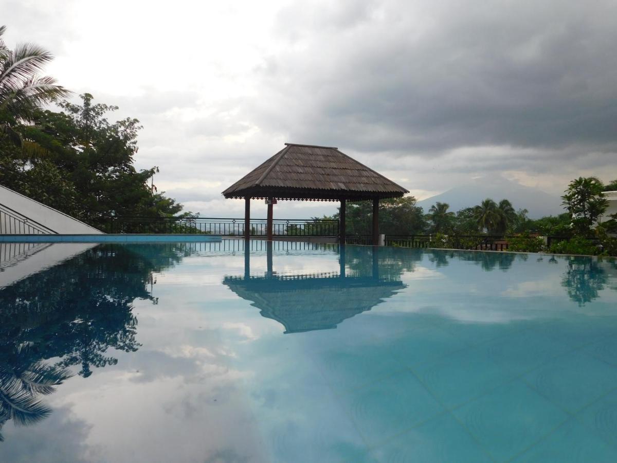Hotel Malang Hill Syariah Redpartner Exterior foto